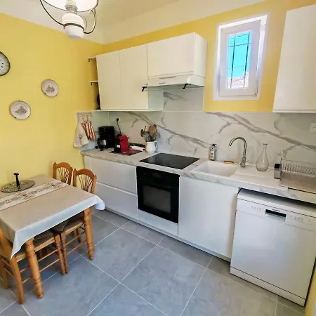 Apartman Ensoleille Avec Terrasse Et A Proximite Saint-Raphaël