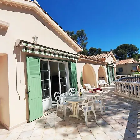 Appartamento Ensoleillé Avec Terrasse Et à Proximité